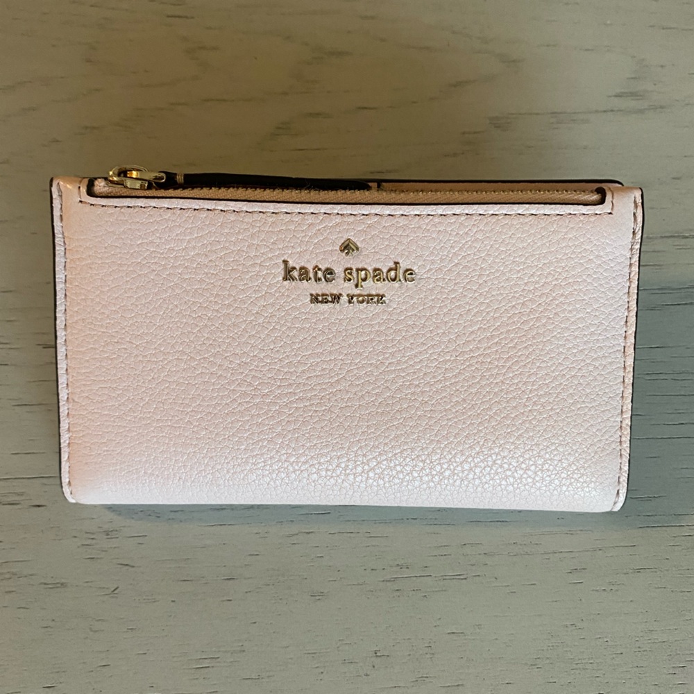 NWT Kate Spade Jackson Slim Bifold Wallet